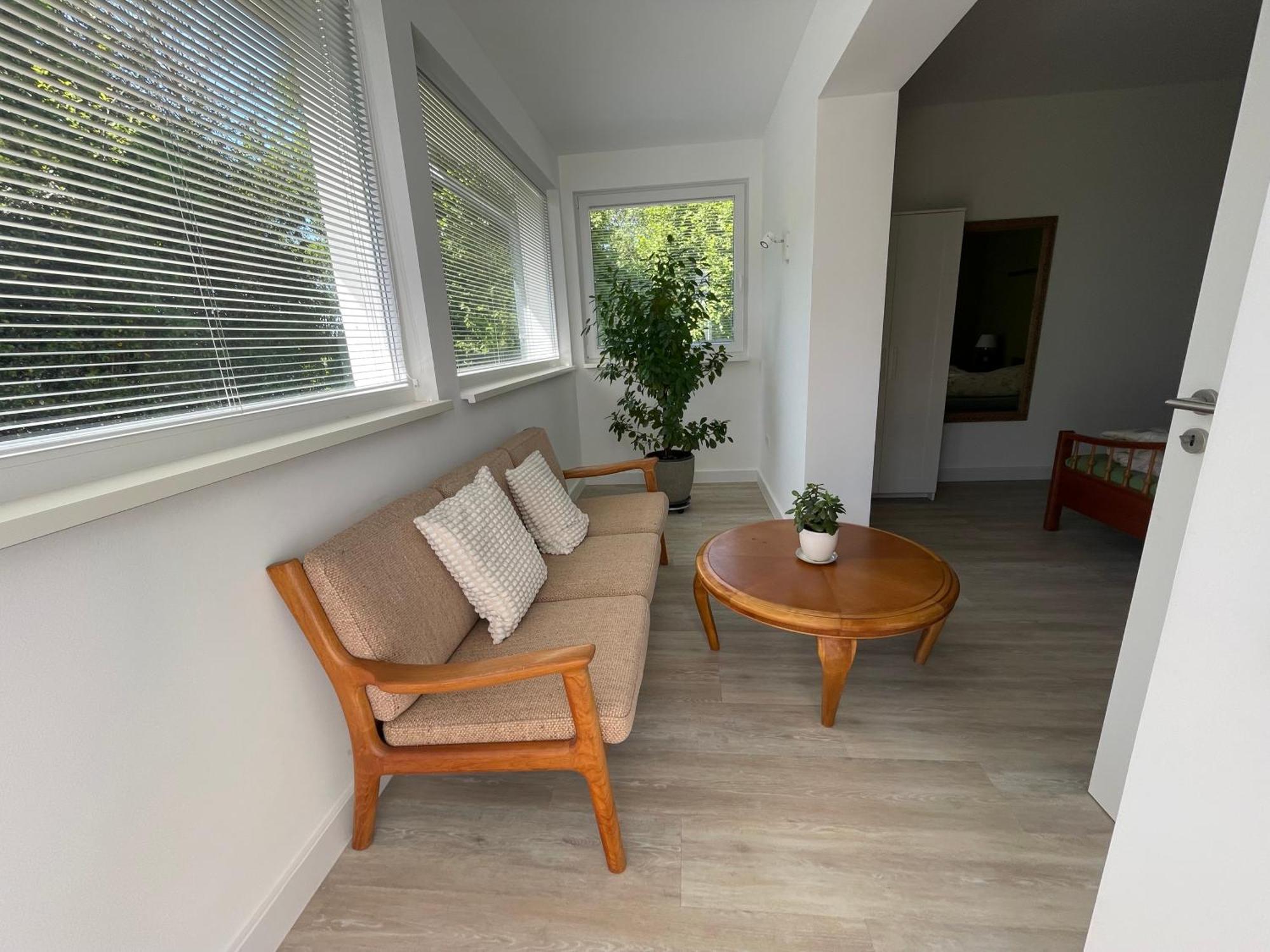 Appartement Mit 2 Schlafzimmern Und Terrasse Halle  Luaran gambar